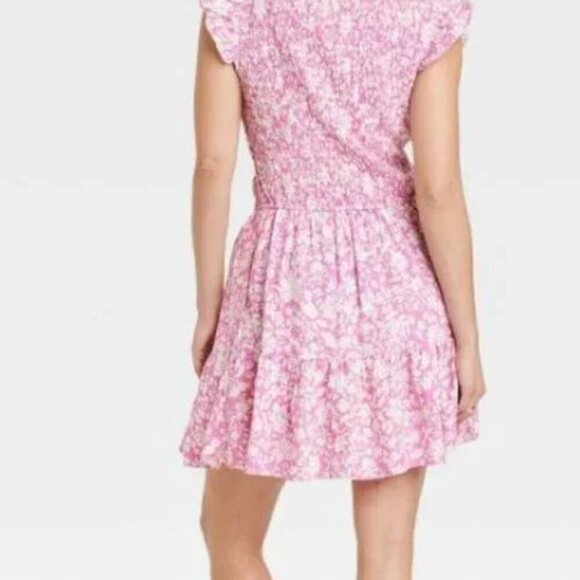 Universal Thread Pink and White Smocked Floral Mini Dress Size XL - Picture 2 of 11